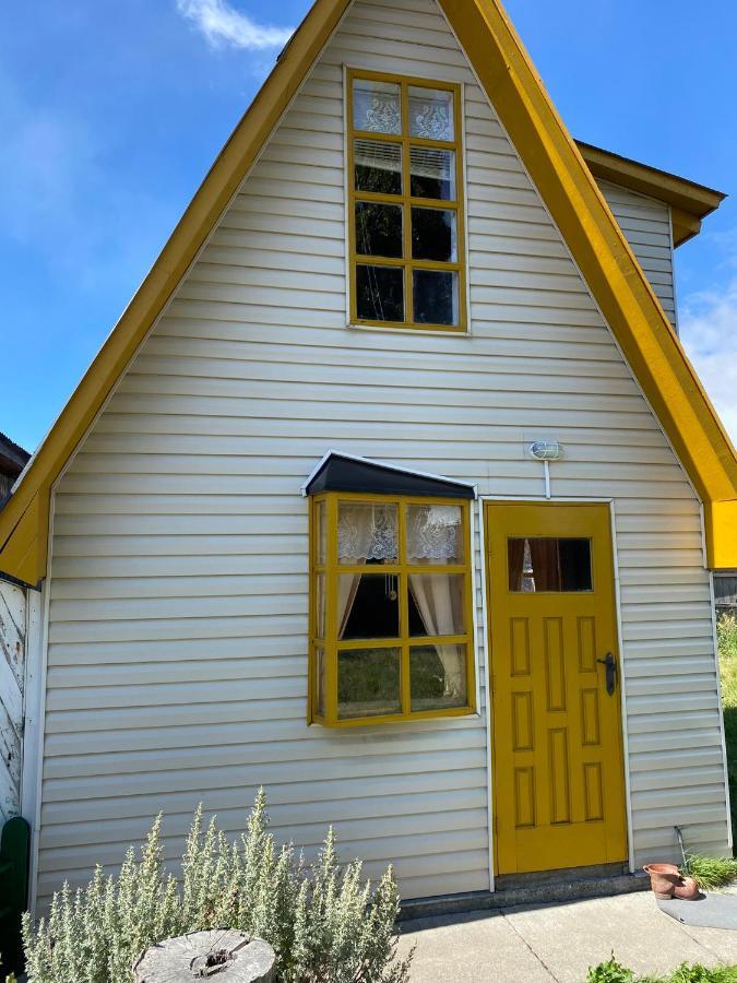 Hostal Los Pioneros Пуэрто-Наталес Экстерьер фото